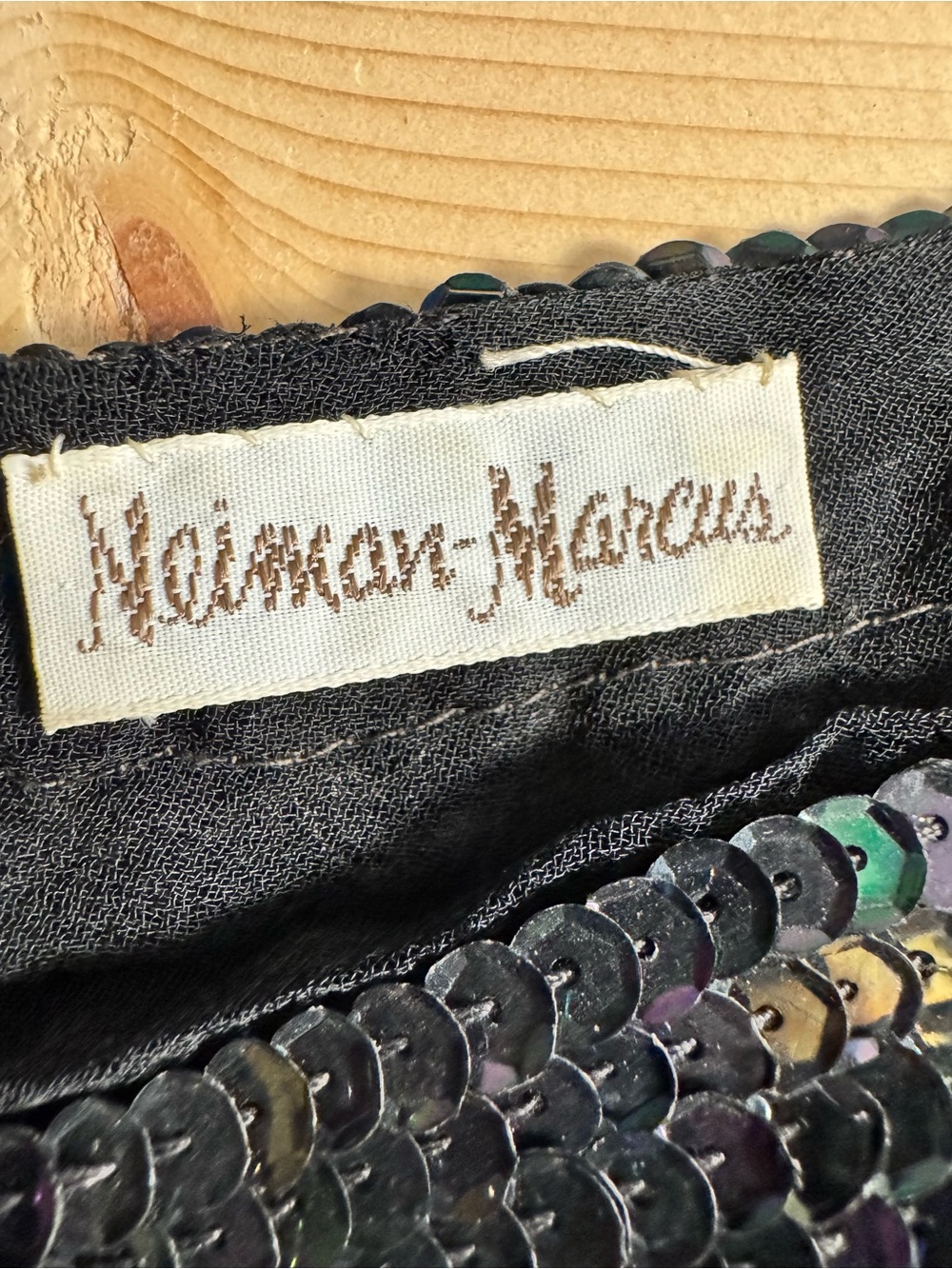VINTAGE NEIMAN MARCUS 100% SILK